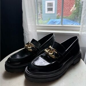 Steve Madden Chunky Black Loafers with Gold Chain